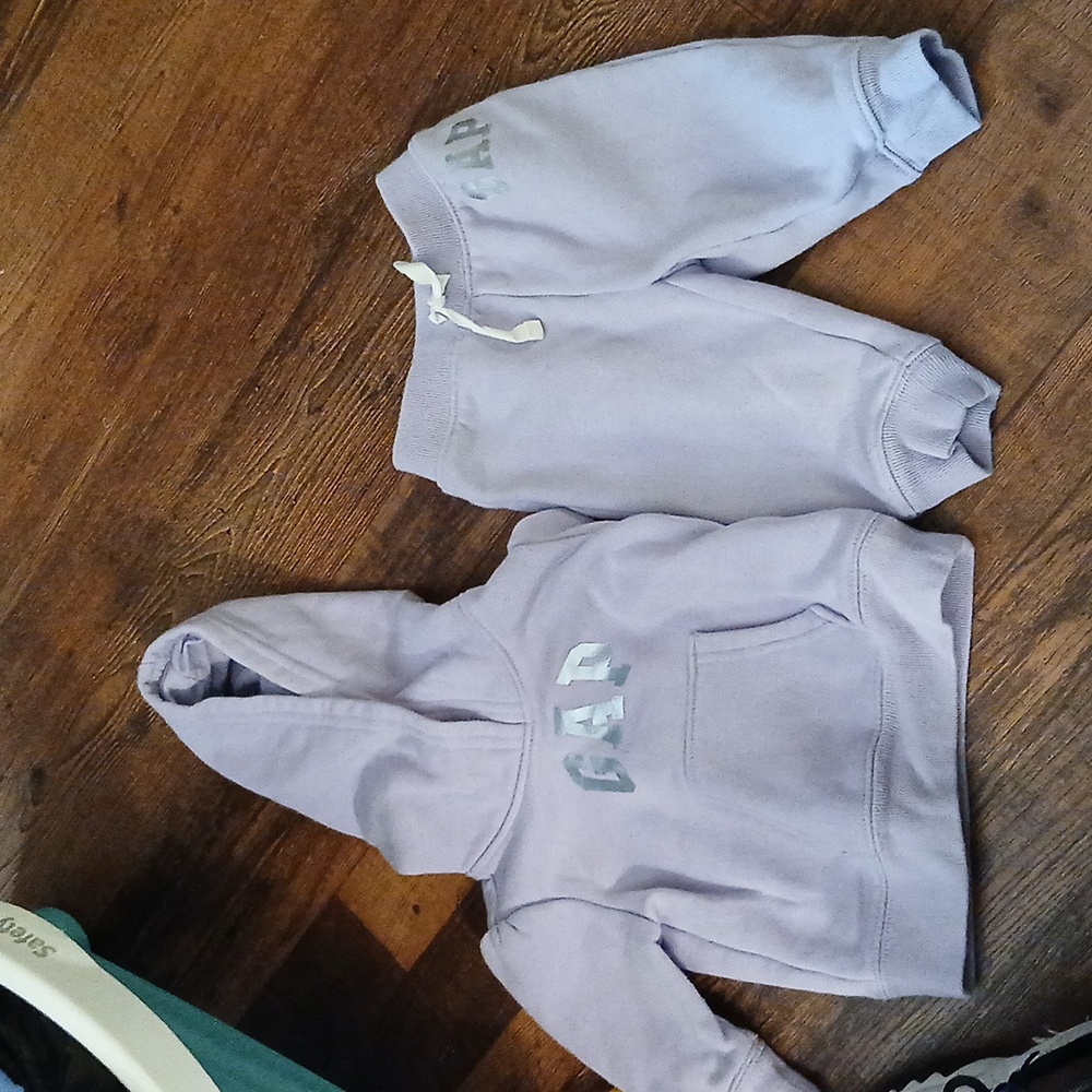 Baby clothes